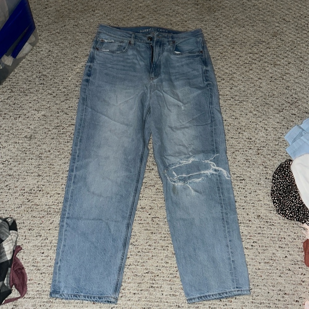 American Eagle light wash jeans size 8